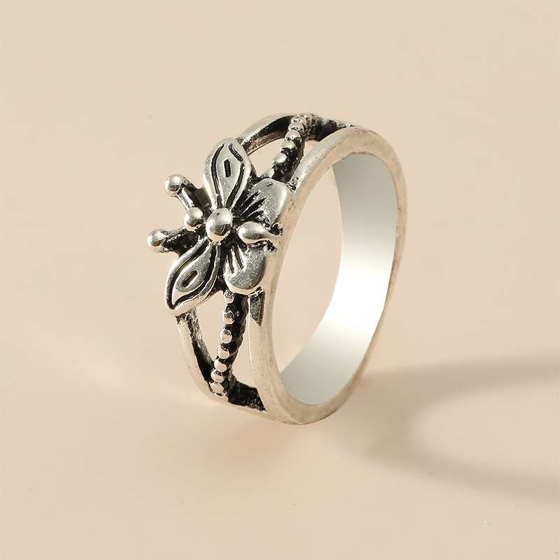 Retro Fashion And Trendy Accessories Simple Butterfly Ring display picture 1