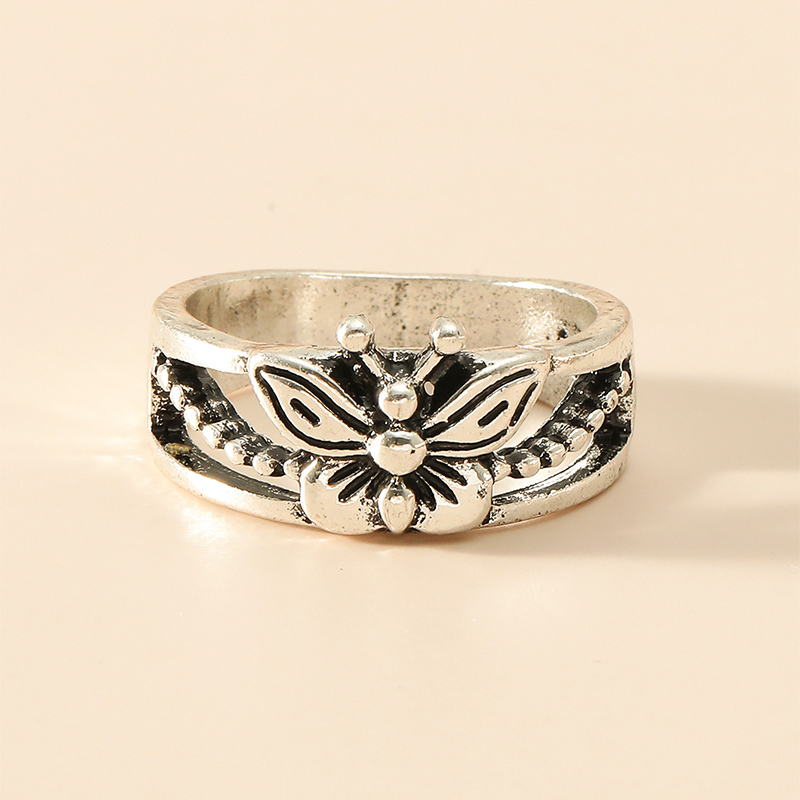 Retro Fashion And Trendy Accessories Simple Butterfly Ring display picture 2