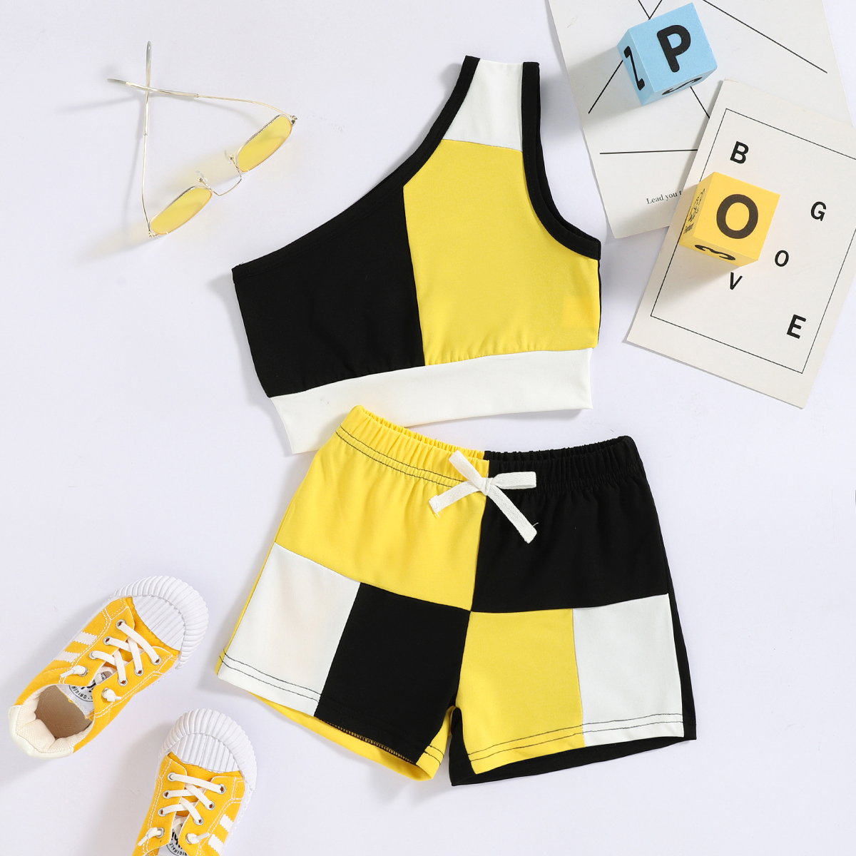 Summer Girls' Oblique Shoulder Tops Color Matching Shorts Children's  Suit display picture 3