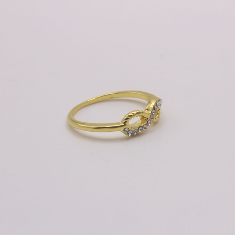 Cruz-frontera Gran Venta Digital 8 Anillo Elegante Elegante Simple Arco Dedo Índice Anillo Mujer Todo-fósforo Joyería De Moda display picture 6