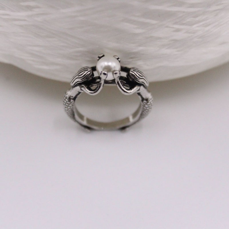 Venta Directa De Fábrica Deseo Venta Caliente Nuevo Anillo De Perlas De Sirena Europa Y América Mujeres Creativas Tailandia Anillo De Plata display picture 1