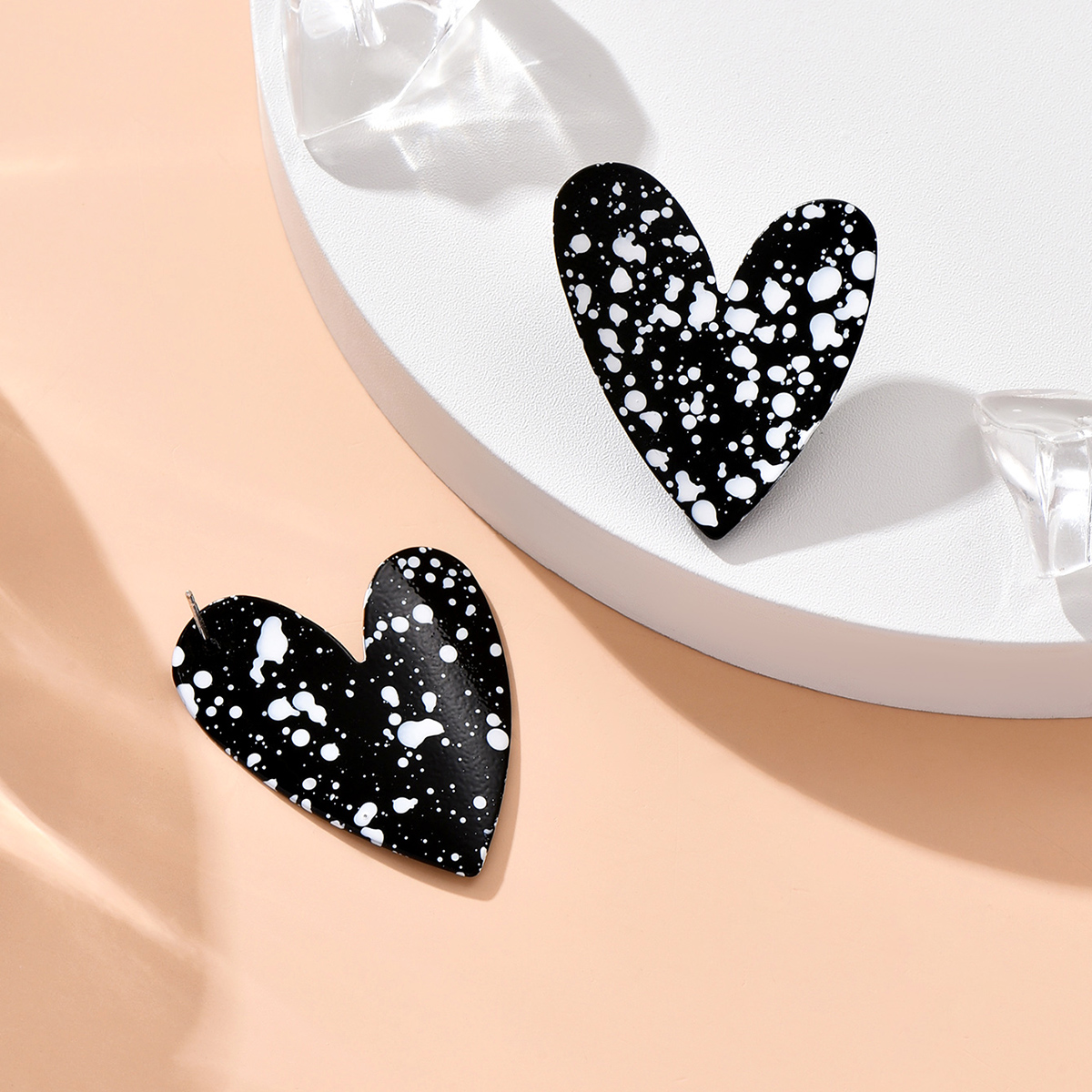 Fashion Splash-ink Floral Heart-shaped Stud Earrings display picture 2