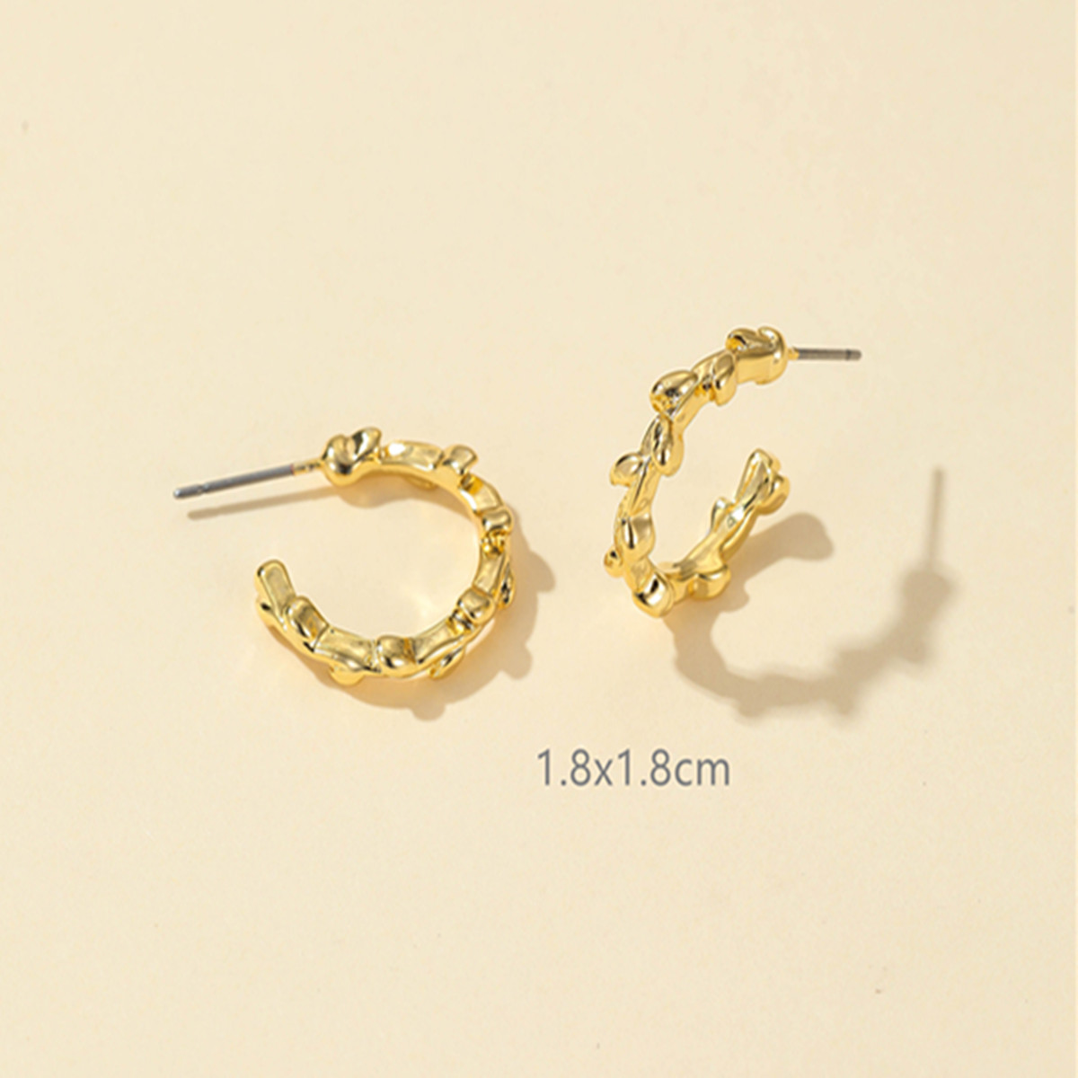 Fashion Gold-plated Copper Women's Simple Olive Leaf Earrings display picture 4