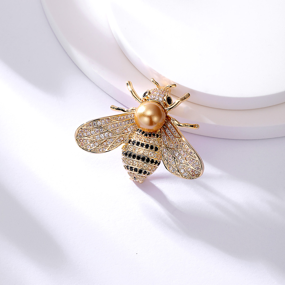 Mode De Cuivre Électrolytique 18k D'or Zircon Petite Abeille Broche display picture 2