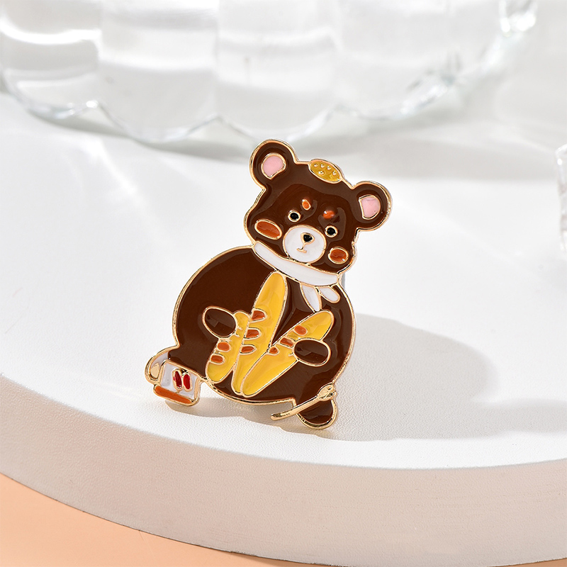 Fashion Cute Cartoon Bear Animal Brooch Clothes Small Jewelry display picture 1