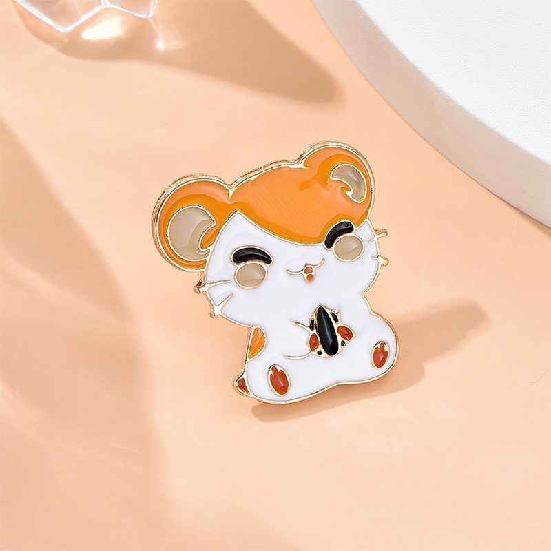 New Cartoon Little Mouse Cute Animal Brooch Melon Seeds display picture 1