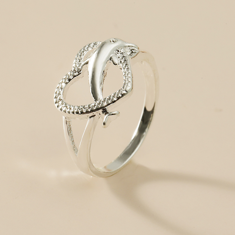 Fashion Ornament Hollow Heart-shaped Dolphin Marine Animal Alloy Ring display picture 1