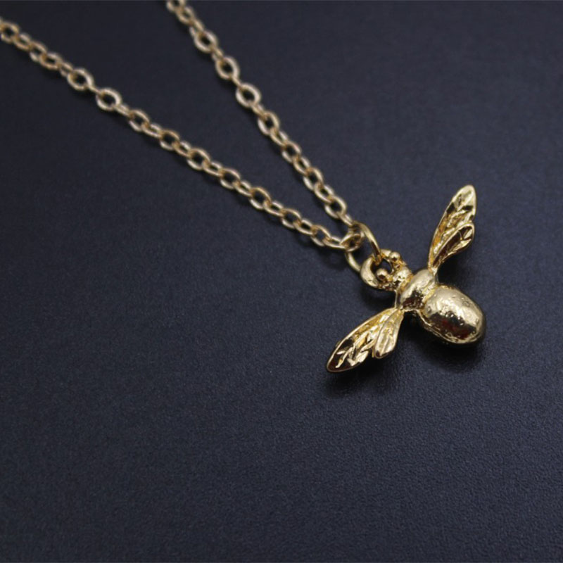 Fashion Necklace Cute Creative Animal Pendant Bee Short Alloy Clavicle Chain display picture 2