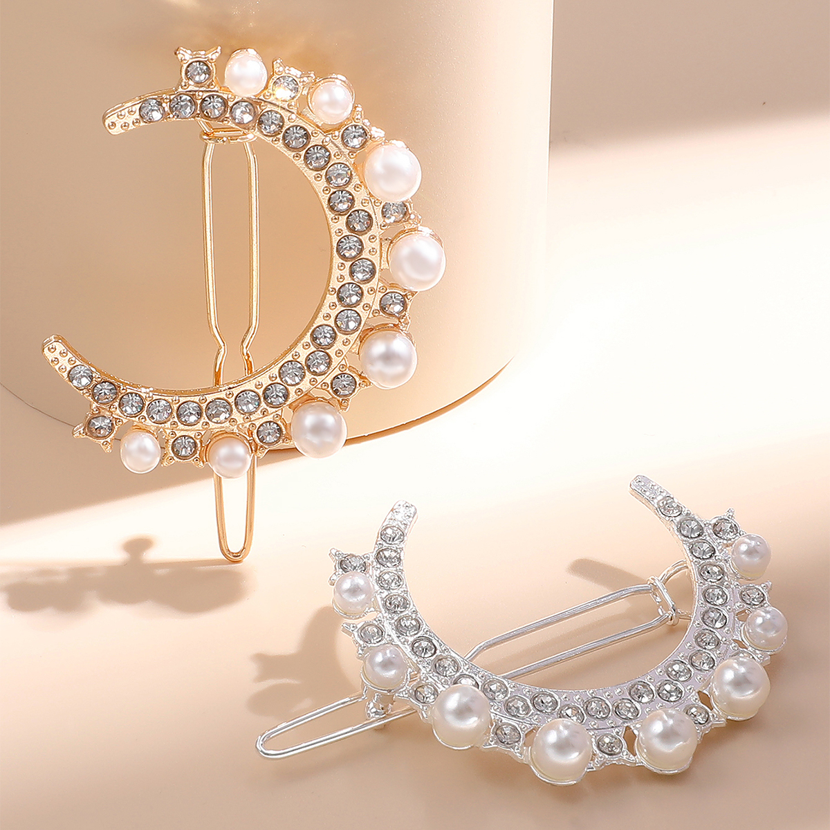 2022 Popular Online Influencer Fashion Rhinestone Side Hairpin Moon Pearl Hair Clip Hairpin Bangs Top Clip 2-piece Set display picture 1