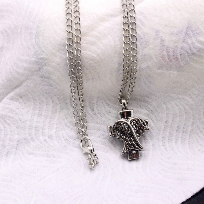 Fashion New Angel Wings Cross Alloy Pendant Necklace display picture 2