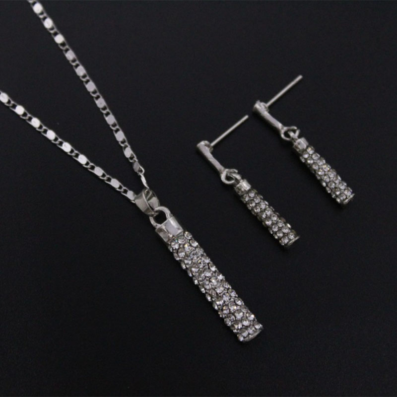 Fashion Diamond-embedded Cylindrical Stick Earrings And Necklace Set display picture 2
