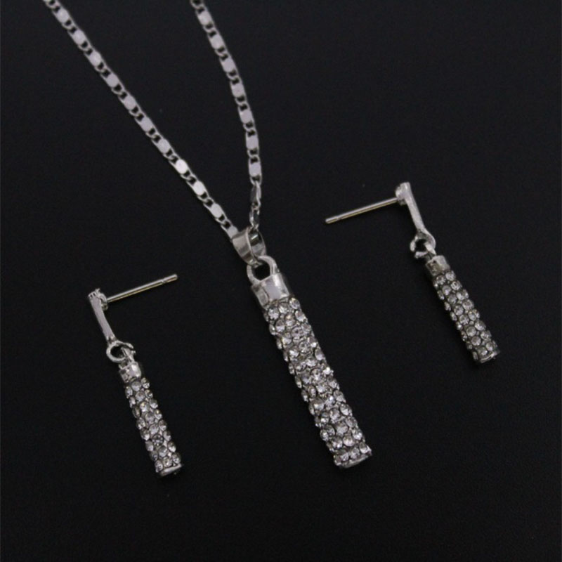 Fashion Diamond-embedded Cylindrical Stick Earrings And Necklace Set display picture 3