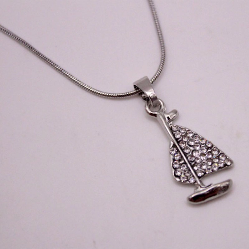 Fashion Diamond Sailboat Pendant Clavicle Necklace Alloy Wholesale display picture 1