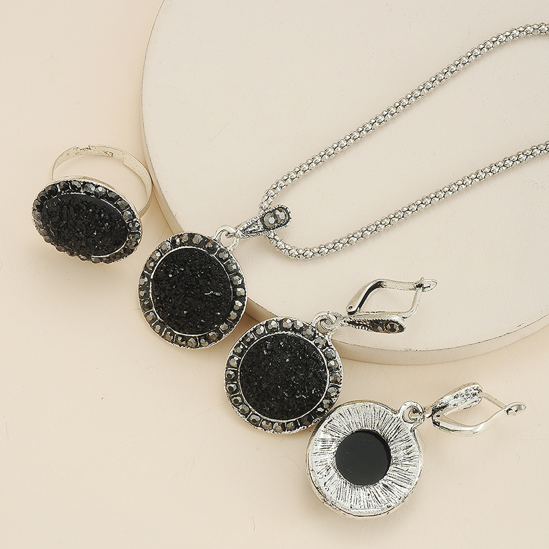 Formal Dress Accessories Gem Round Pendant Alloy Necklace Earrings Ring Set display picture 2