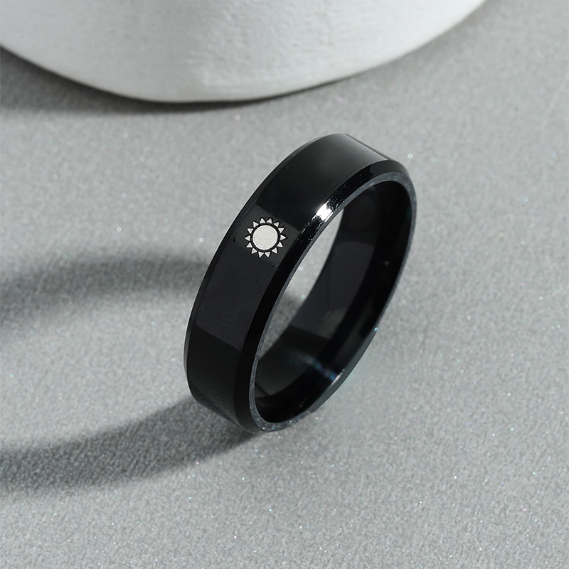 Men's Fashion Sun Pattern Black Stainless Steel Ring display picture 2