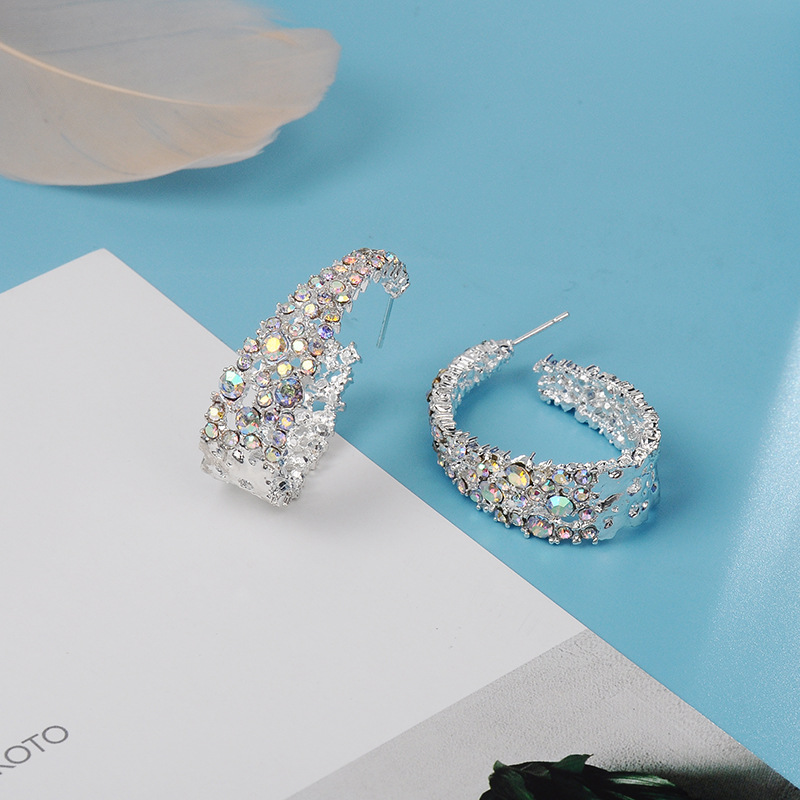 Fashion Fine Ornament Colorful Crystals U-shaped Alloy Stud Earrings display picture 3