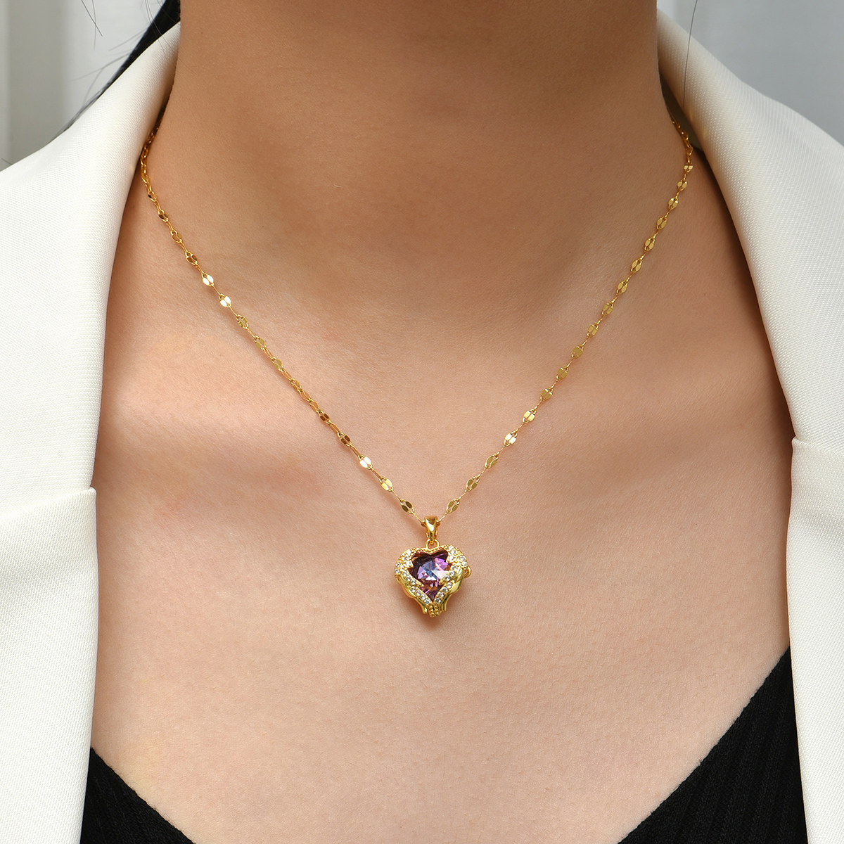 New Classic Style Copper 18k Gold Plated Heart-shaped Zircon Necklace display picture 3