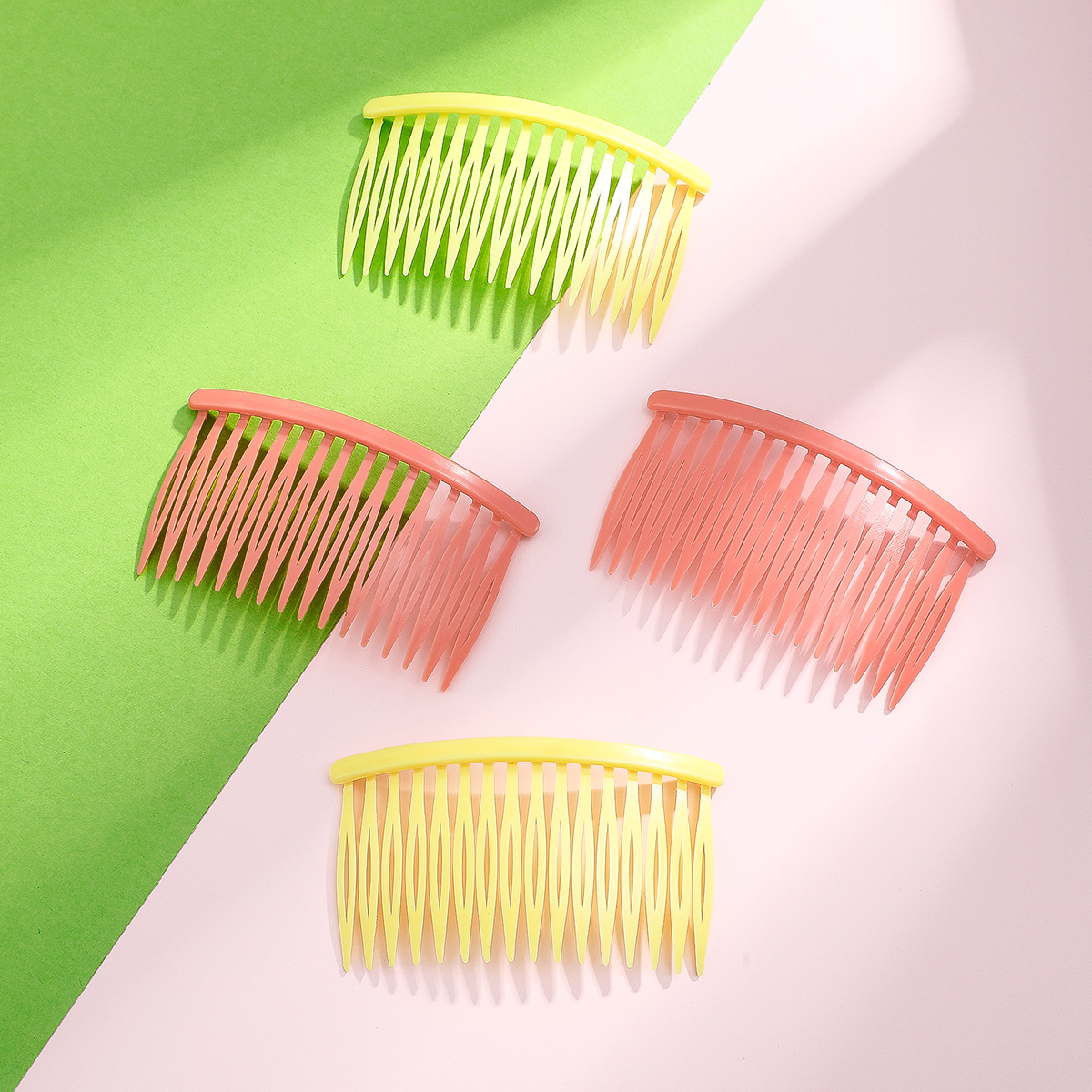 Fashion Solid Color Acrylic Hair Comb Hair Accessories 4-piece Set display picture 1