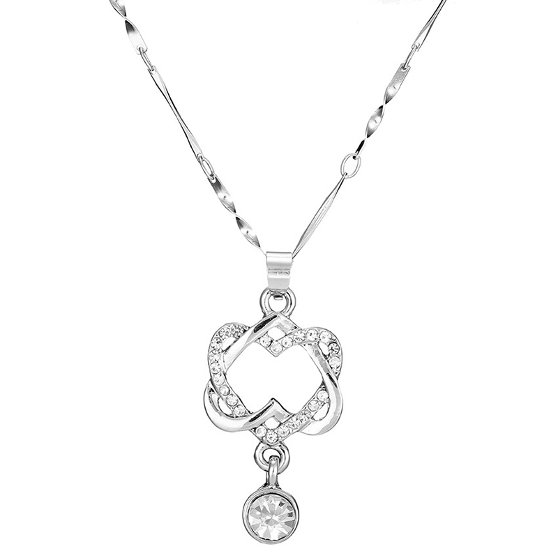 Fashion Rhinestone Hollow Heart Pendant Necklace display picture 6