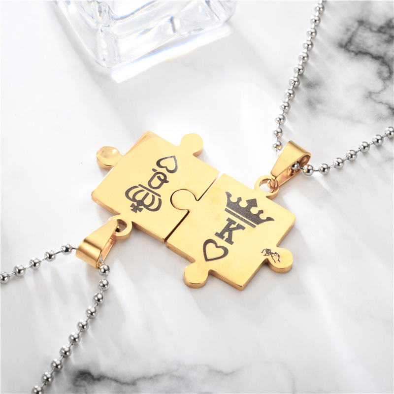Fashion Fashion Ornament Stainless Steel Couple K Q Crown Necklace Set display picture 4