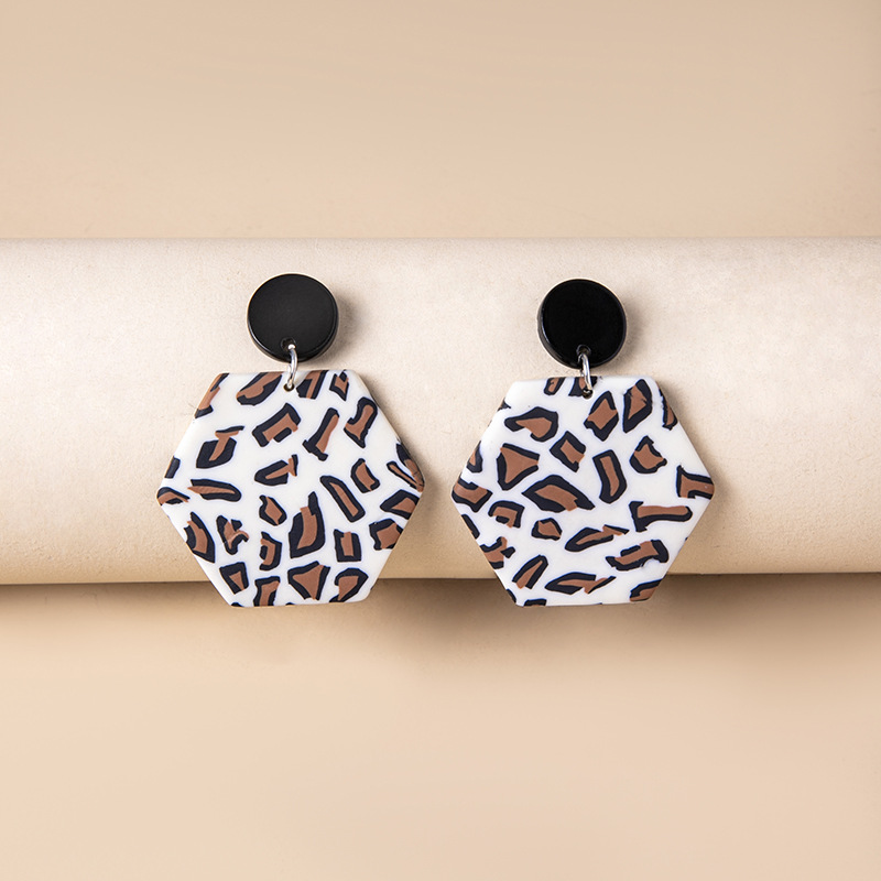 Simple Style Cow Pattern Checkered Printing Arylic Acrylic Ear Studs display picture 2