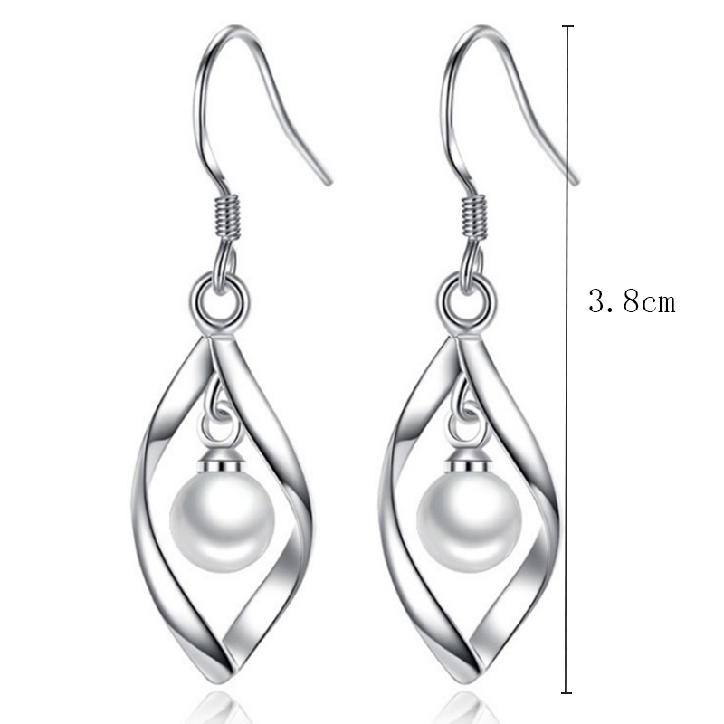 New Simple Style Wavy Pearl Pendant Alloy Earrings display picture 4