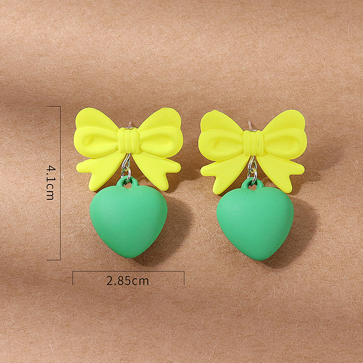 Europe And America Creative Wild Frosted Bow Peach Heart Earrings display picture 3