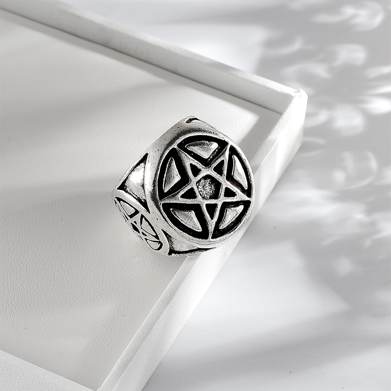 Mode Retro Pentagram-stern Muster Embrossed Legierung Ring display picture 3
