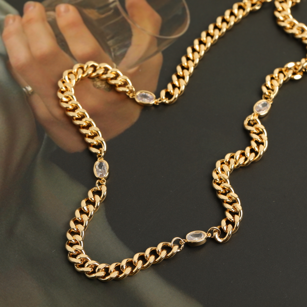Classic Vintage Satellite Chain Zircon Inlaid Copper Choker Necklace display picture 2