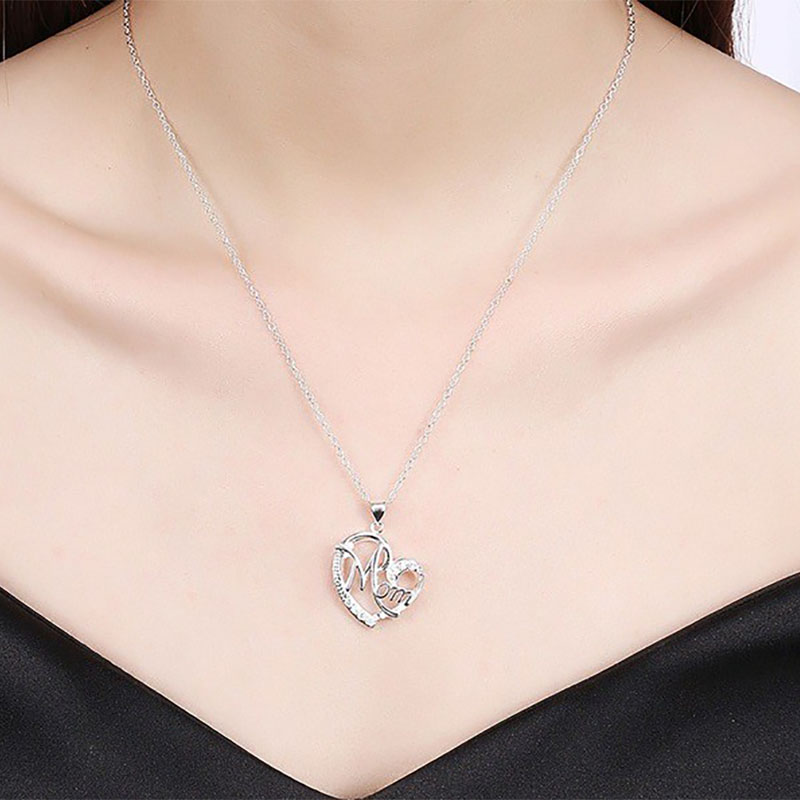 Fashion Heart Shape Letter Mom Pendant Clavicle Chain Necklace display picture 4