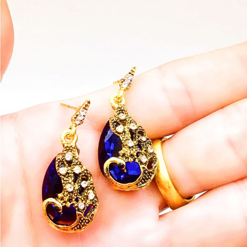 Retro Style Crystal Water Drop Shape Peacock Pendant Necklace Earring Suit display picture 3