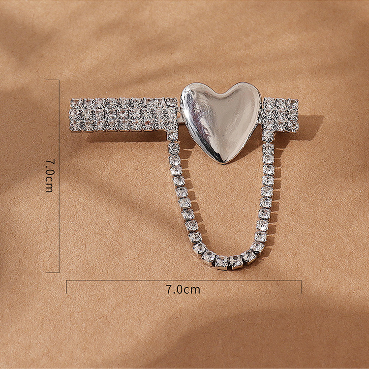 Europe And America Creative All-matching Graceful Big Brand Peach Heart Crystal Brooch display picture 3