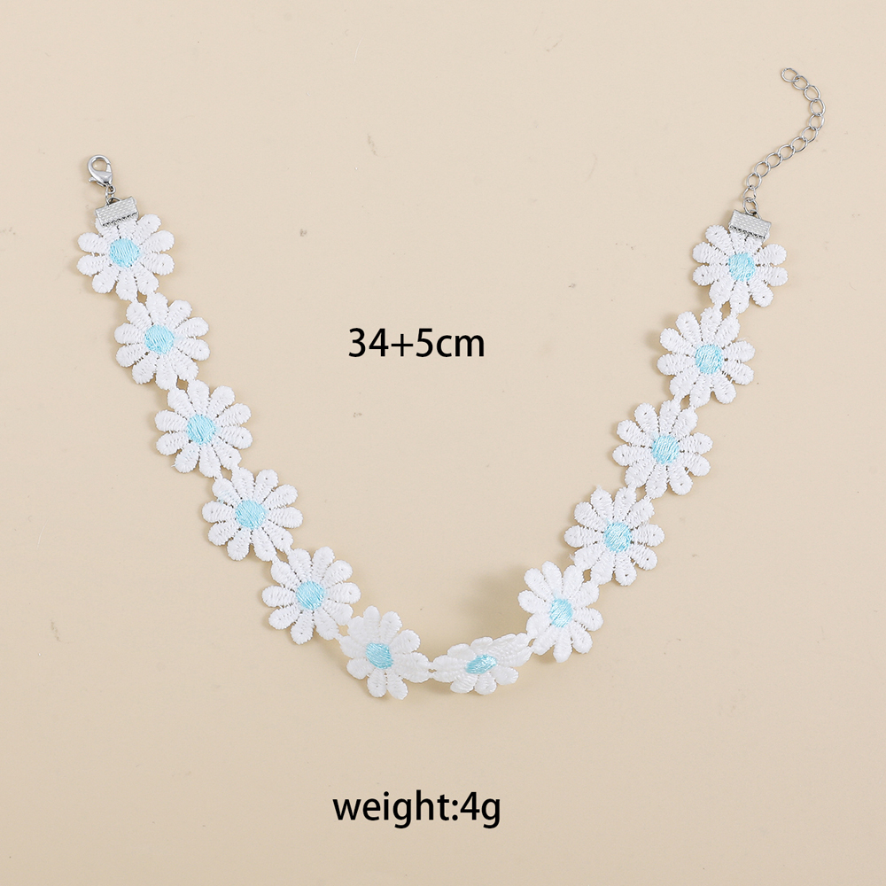 Nouveau Mode Petite Marguerite Dentelle Ras Du Cou Fleur Collier En Gros display picture 2