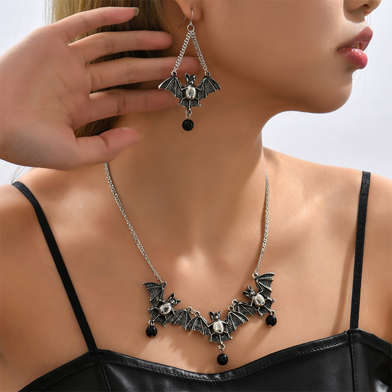 Fashion New Bat Necklace And Earrings Suit Bohemian Style Accessories display picture 3