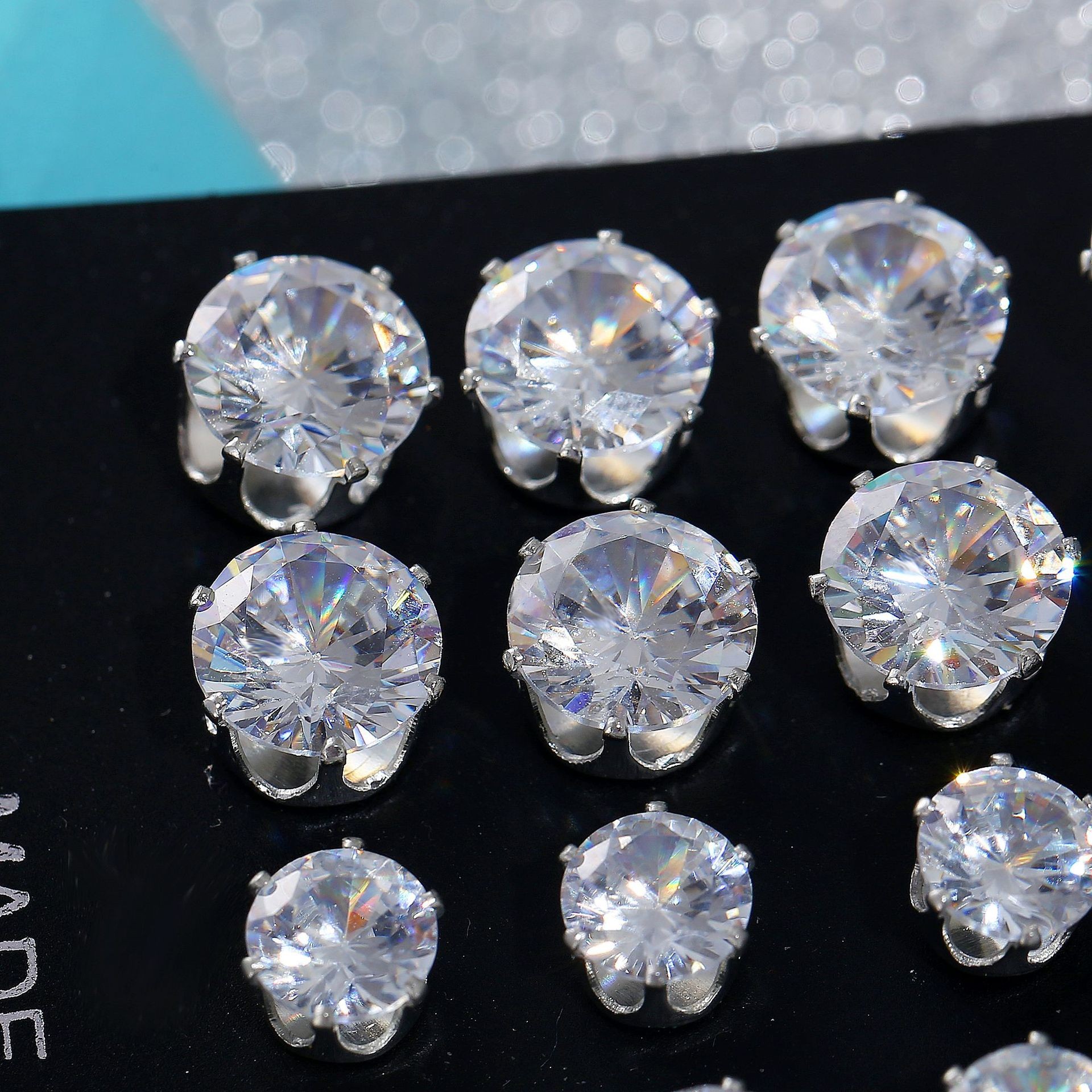 Vintage Geometric Six-claw Crystal Alloy Ear Stud 15 Pairs Set display picture 3