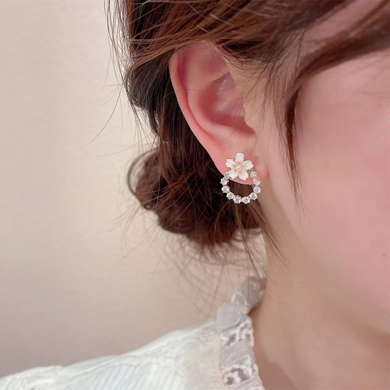 Fashion Pink Cherry Blossom Flower Summer Pearl Circle Alloy Ear Studs display picture 3