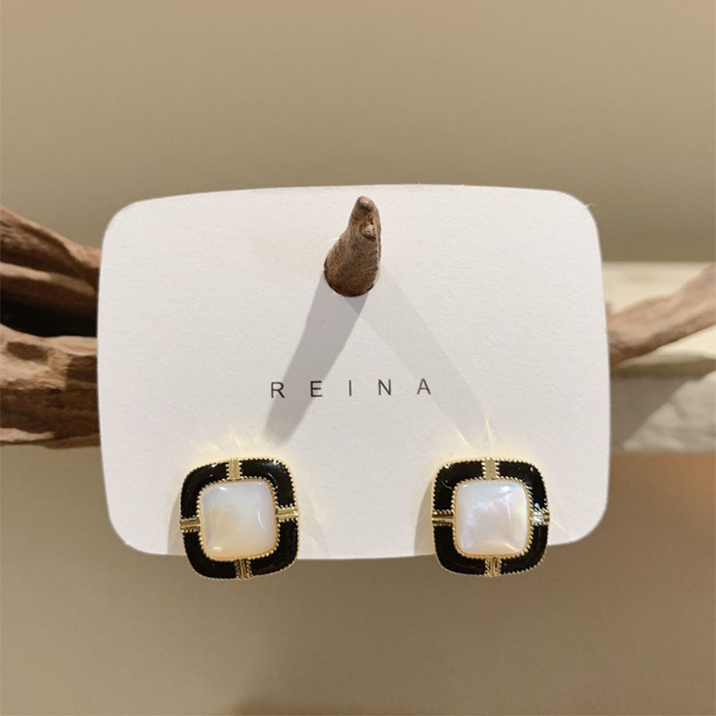 Fashion New Geometric Square Ear Studs Earrings Alloy display picture 7