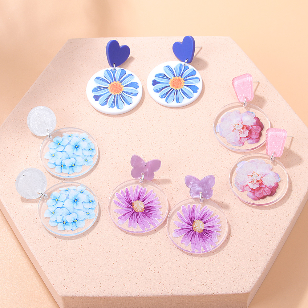 Fashion New Round Transparent Acrylic Flower Butterfly Shaped Earrings display picture 2