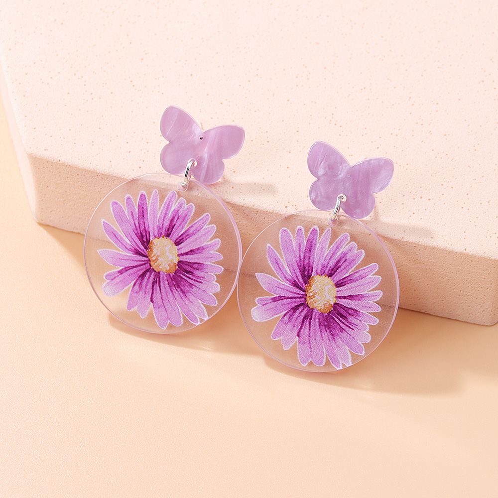 Fashion New Round Transparent Acrylic Flower Butterfly Shaped Earrings display picture 6