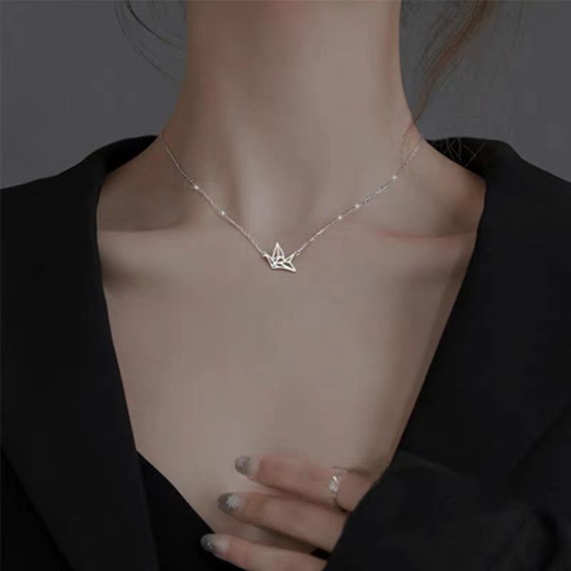 Ins Style Princess Cartoon Style Animal Bird Alloy Stoving Varnish Plating No Inlaid Women's Couple Unisex Necklace display picture 1