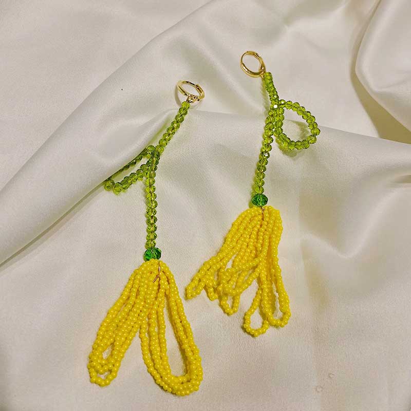 Fashion Simple Handmade Crystal String Beads Flower Long Earrings display picture 3