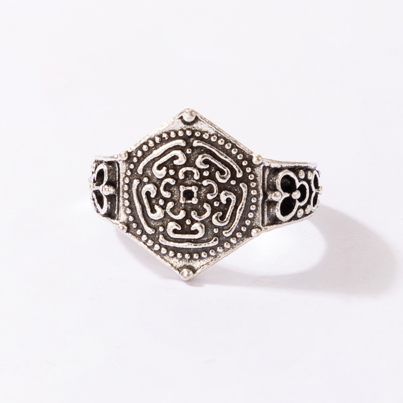 Fashion Simple Alloy Simple Retro Geometric Single Ring display picture 2