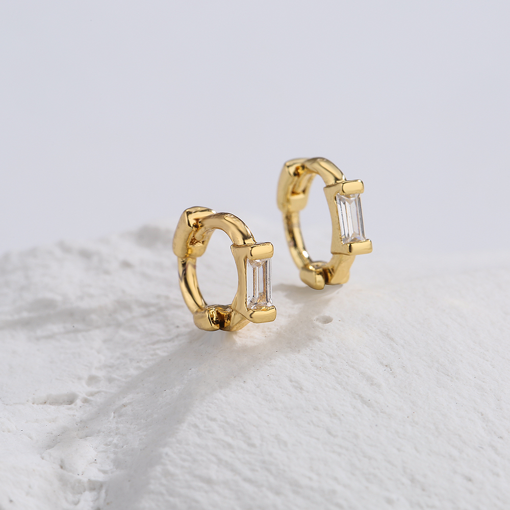 Fashion Copper 18k Gold Zircon Geometric Cross Ear Bone Ring display picture 2