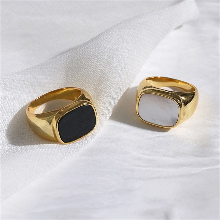 Fashion Simplicity Gold Flat White Shell Female Stainless Steel Ring display picture 8