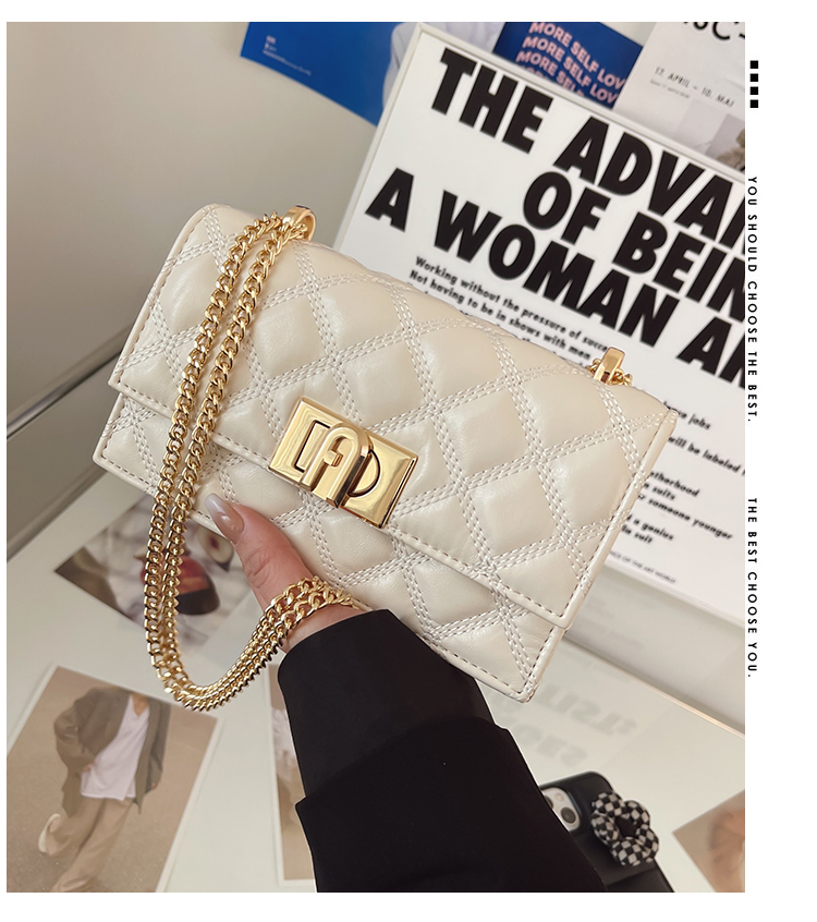 New Fashion Underarm Women Messenger Rhombus Embroidery Line Small Square Bag display picture 1
