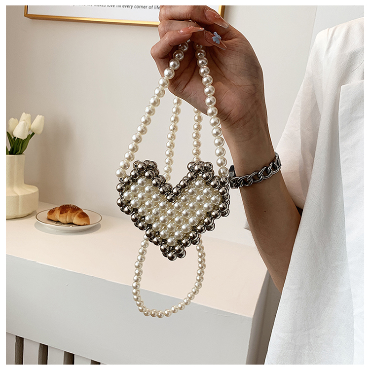 Fashion New Summer Heart Shape Pearl Crossbody Handmade Mini Bag display picture 2