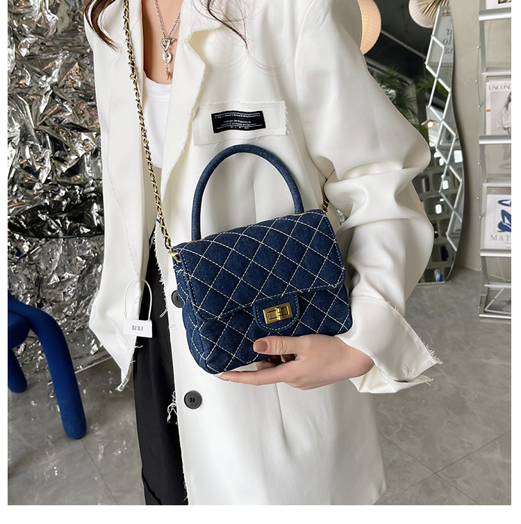 2022 Fashion New Denim Classic Lock Single Shoulder Crossbody Bag display picture 2