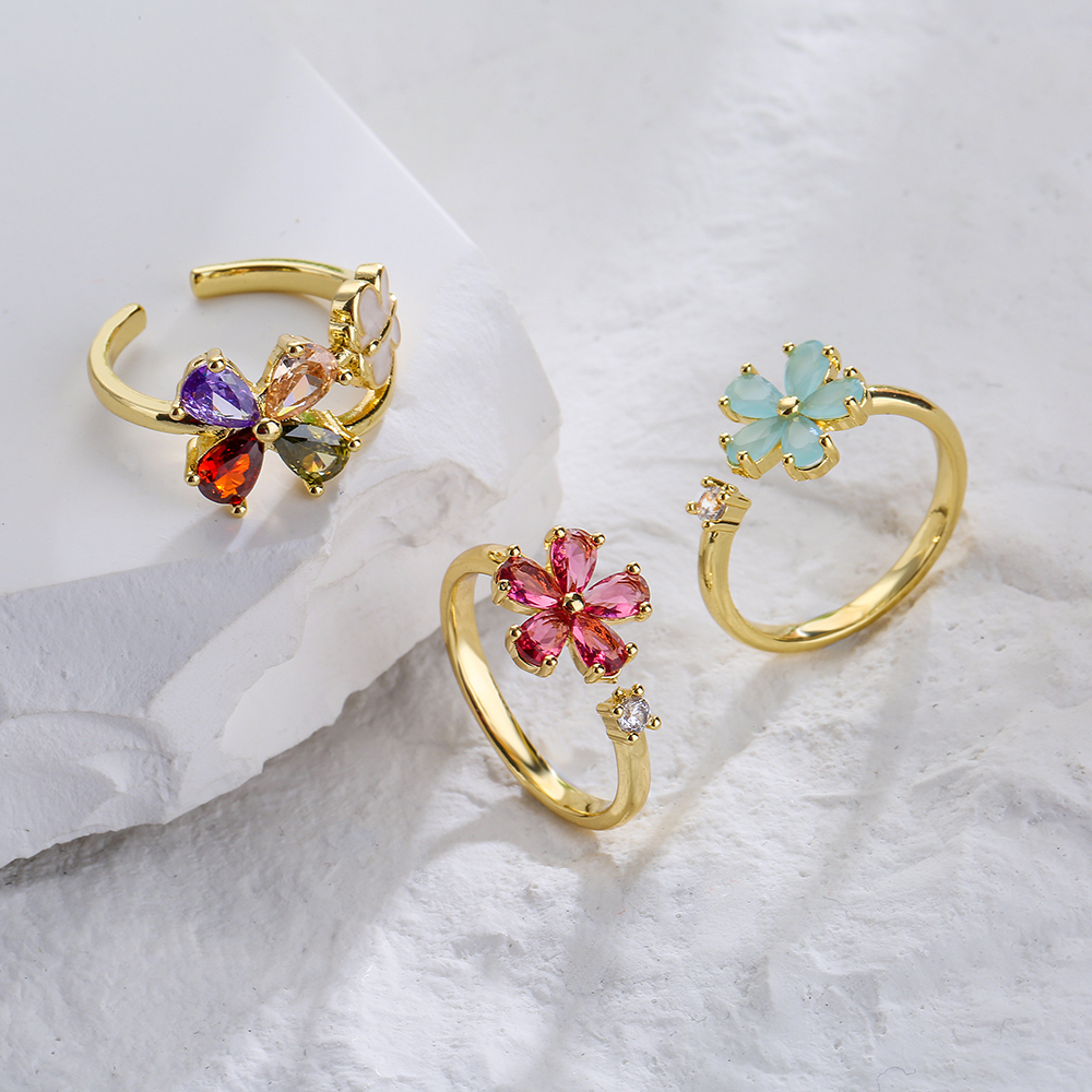 Mode Niedlich 18k Vergoldet Blumen Formte Zirkon Intarsien Offenen Ring Weiblich display picture 1