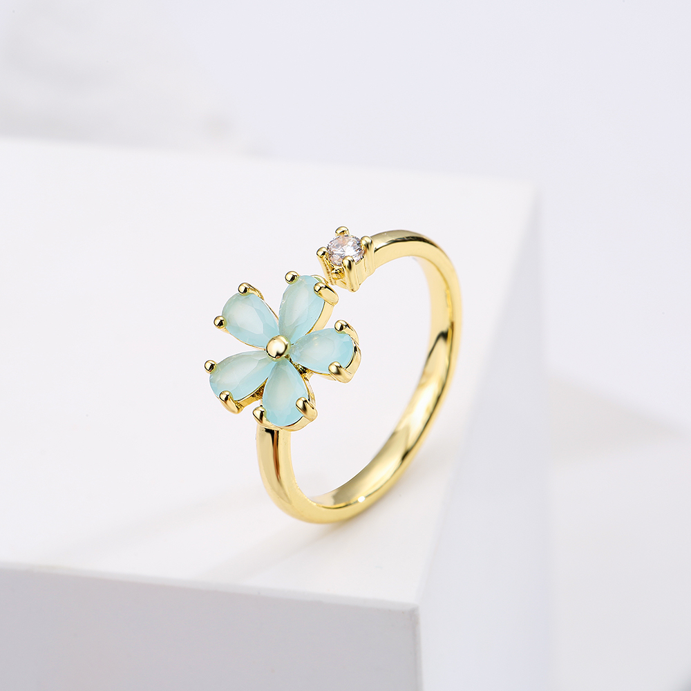 Mode Niedlich 18k Vergoldet Blumen Formte Zirkon Intarsien Offenen Ring Weiblich display picture 3