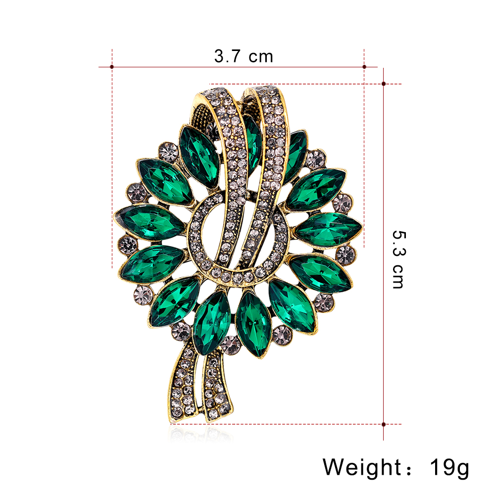 Fashion Acrylic Garland Shaped Women's New Alloy Diamond-studded Brooch Accessories Wholesale display picture 1